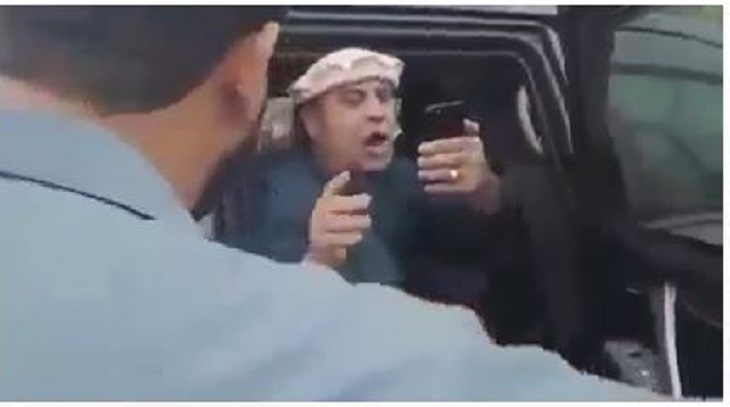 لحظه بازدداشت شاپور حسن زوی نماینده لوگر به اتهادم دزدی توسط پلیس - خبرگزاری افغان ایرکا
