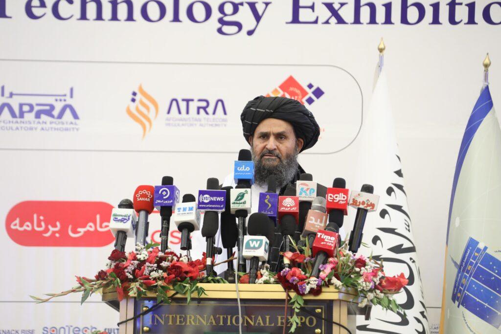 ملا برادر: افغانستان می تواند آسیای جنوبی و مرکزی را از طریق ترانزیت دیتا وصل کند