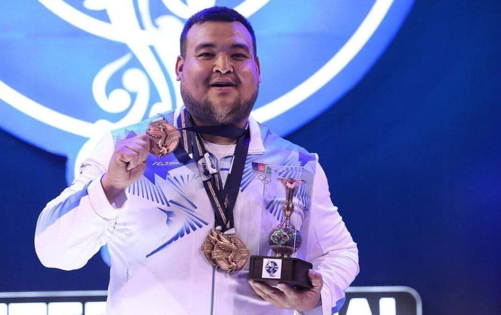 فضل کریم ترکمن، وزنه بردار افغانستانی برندۀ سه مدال برنز شد فضل کریم ترکمن، وزنه بردار افغانستانی برندۀ سه مدال برنز شد