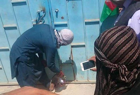  کشاورزان معترض در زرنج دروازه ریاست حوزه دریایی را جوش زدند  - خبرگزاری افغان ایرکا