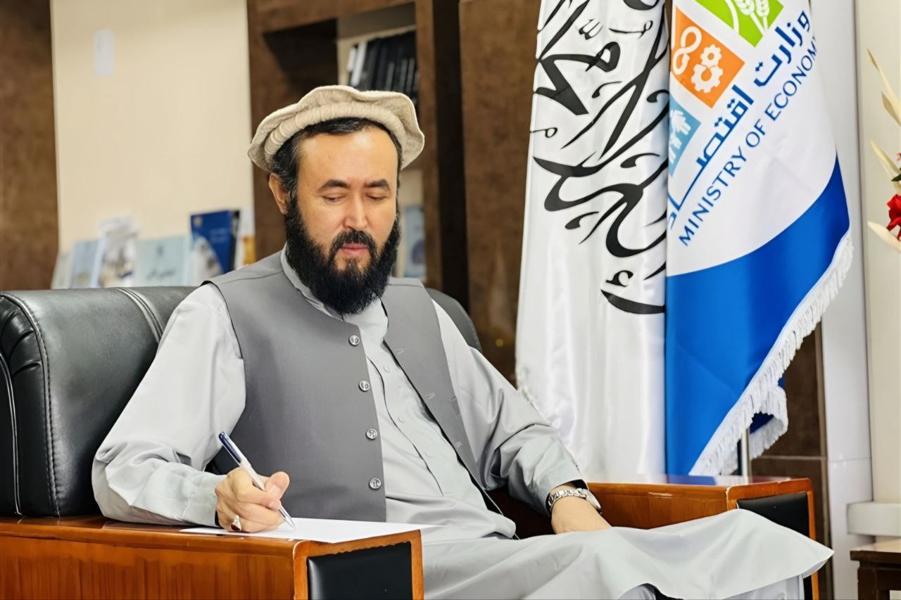 عبداللطیف نظری: رساندن آب به سیستان مسئولیت شرعی و انسانی ماست - خبرگزاری افغان ایرکا