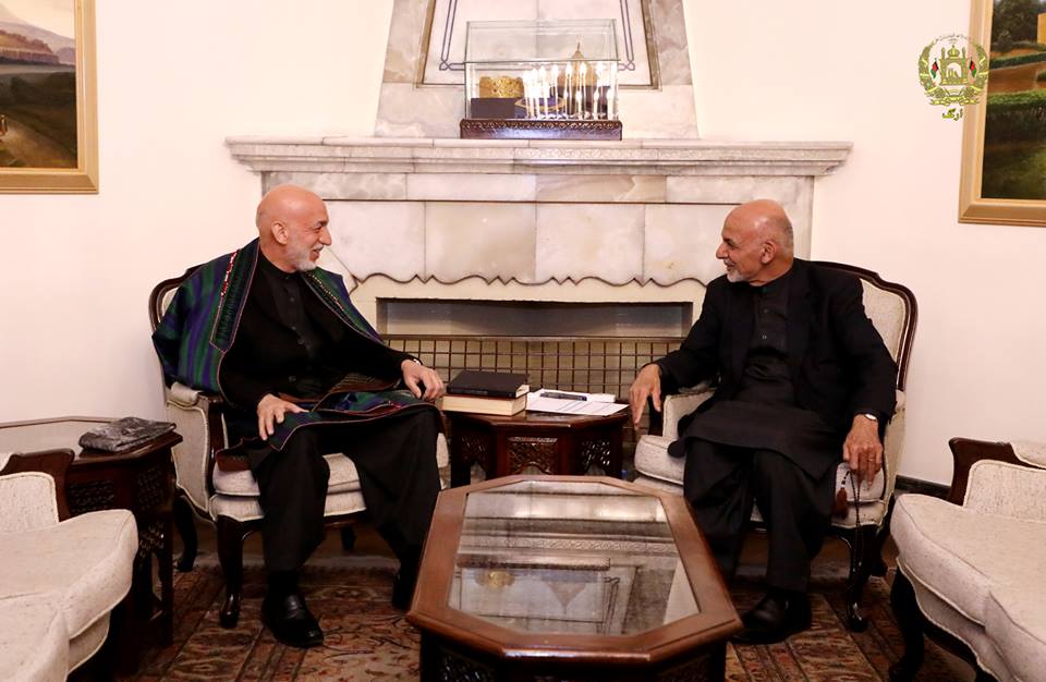 دیدار و گفتگوی رییس جمهور غنی با حامد کرزی پیرامون صلح با طالبان - خبرگزاری افغان ایرکا