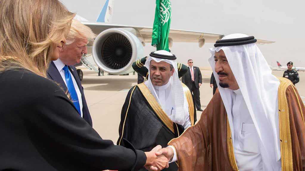 ترامپ: پادشاه عربستان چند بار دست ملانیا را بوسیده است - خبرگزاری افغان ایرکا