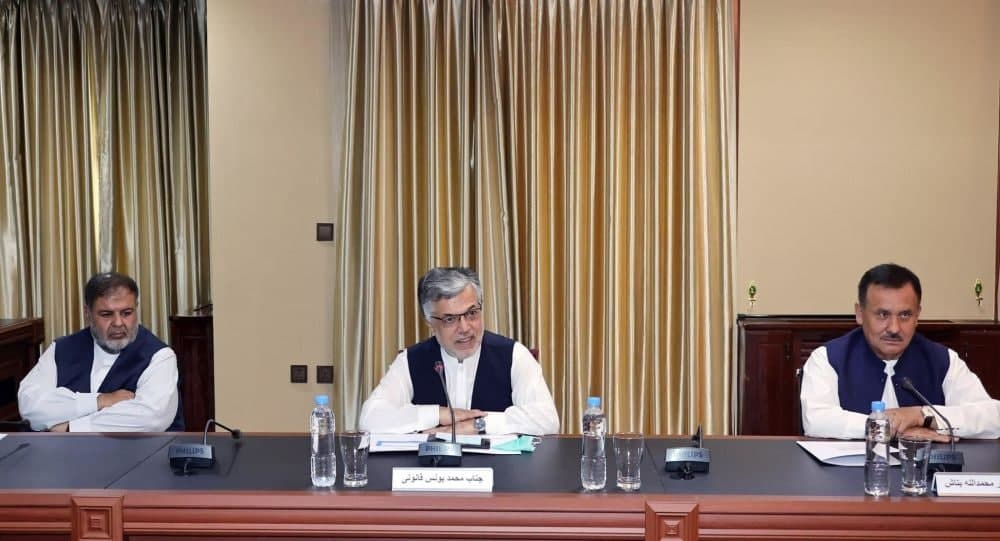 قانونی در دیدار با عبدالله: در نشست تهران، بر پایان جنگ و تمرکز بر راه حل سیاسی تأکید شد - تصویر دوم خبر