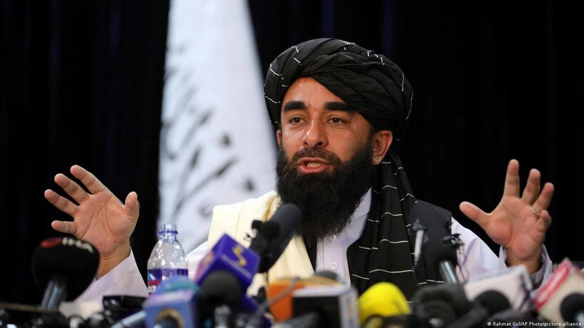 مجاهد: رسانه ها منافع ملی، ارزش های اسلامی و وحدت ملی را در نظر بگیرند - خبرگزاری افغان ایرکا
