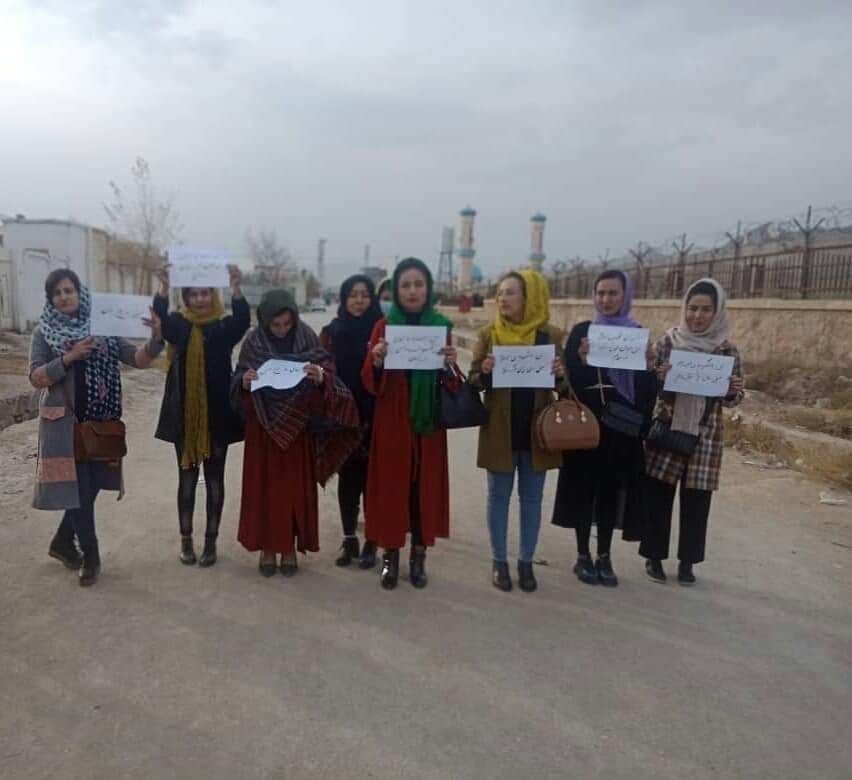 ‏بانوان معترض در کابل: «می جنگیم، می میریم؛ حق ما را می گیریم» - تصویر سوم خبر
