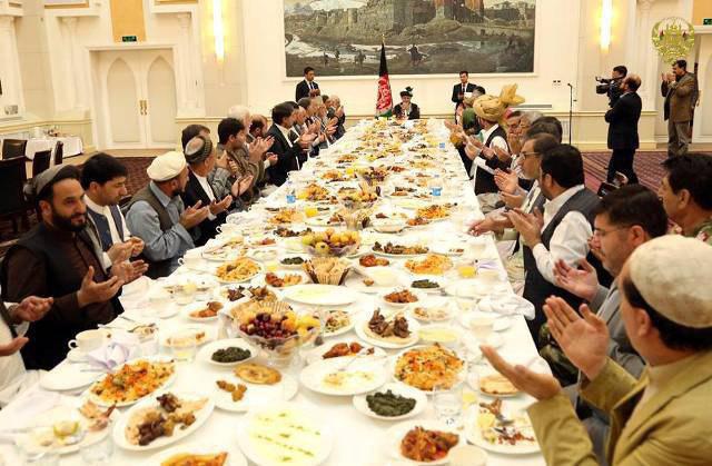 بی توجهی رئیس جمهور به درخواست های معترضین با تهدید نمایندگان مجلس - تصویر سوم خبر