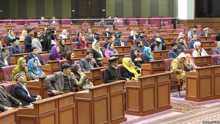 تنش لفظی در مجلس پس از انتقاد از اعضای هیات اداری برای دقایقی متشنج شد - خبرگزاری افغان ایرکا