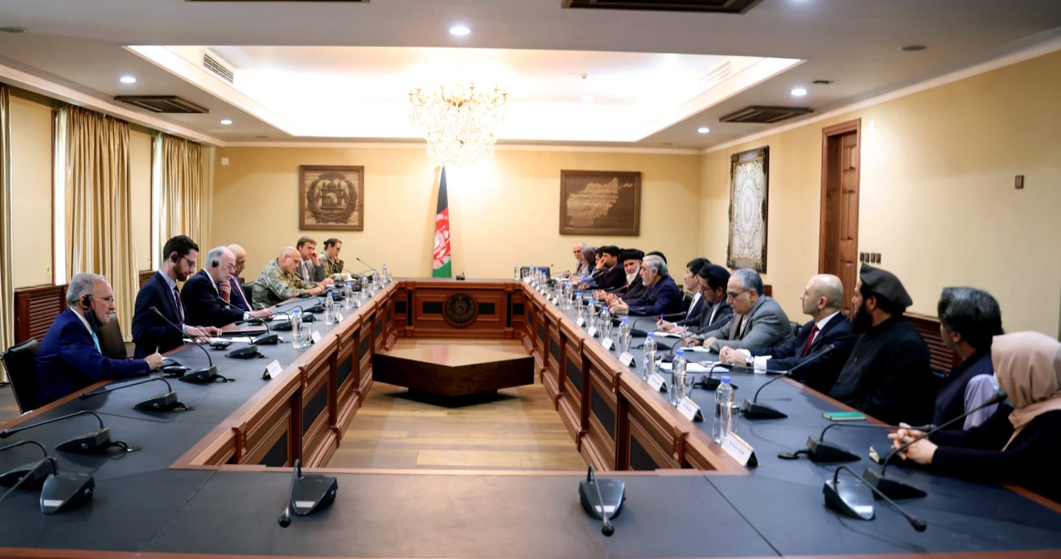 خلیل زاد به عبدالله: جهان توقع دارد که افغانستان با طرح واحد به نشست استانبول برود - خبرگزاری افغان ایرکا