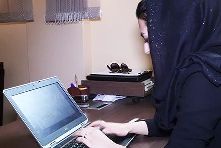  تلاش یک بانوی کار آفرین برای گسترش خدمات انترنتی در کشور  - خبرگزاری افغان ایرکا