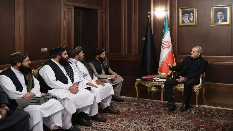 پزشکیان: تهران روابط خود را با همسایگان گسترش می دهد/ قدردانی از مواضع طالبان در قبال حوادث ایران