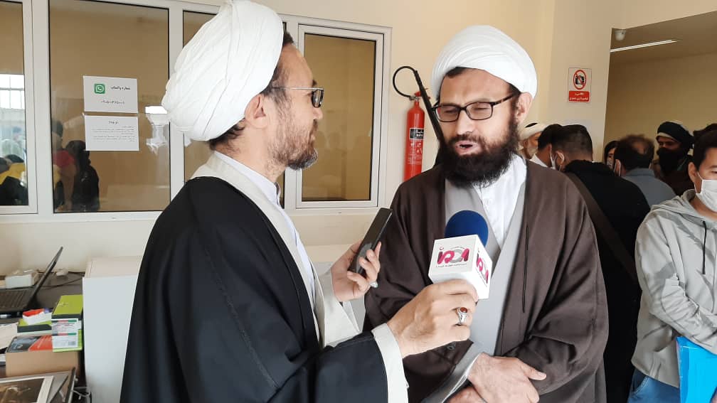 دیدار سرزده مسئولین دفتر مرجع عالیقدر حضرت آیت الله العظمی فاضلی بهسودی از فرایند ثبت نام و صدور تذکره الکترونیکی در تهران - تصویر دوم خبر