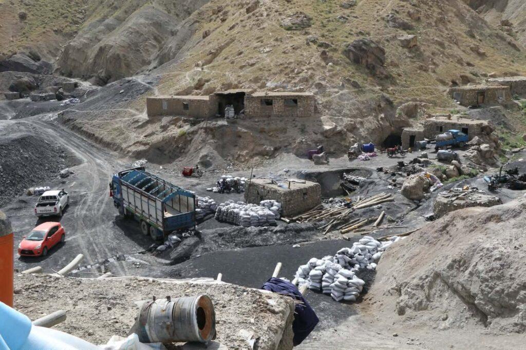 در پی گازگرفتگی در یک معدن زغال سنگ در بغلان چهار کارگر جان باختند - خبرگزاری افغان ایرکا