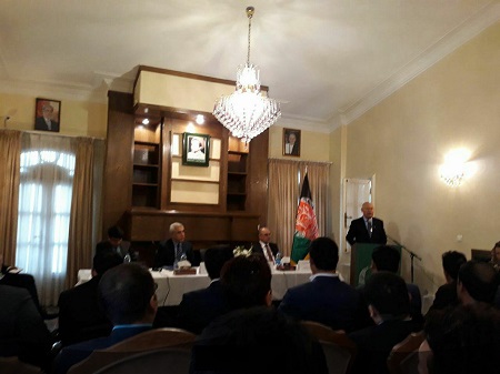 این را درک کنید هر قدر که شما در ایران درس بخوانید خارجی هستید/ دانشجویان مهاجر باید به وطن برگردند
