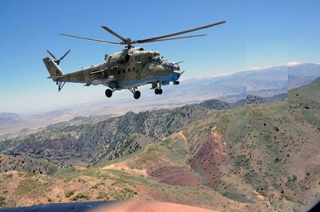 یک هلیکوپتر اردوی ملی در قندوز سقوط و به دست طالبان افتاد - خبرگزاری افغان ایرکا