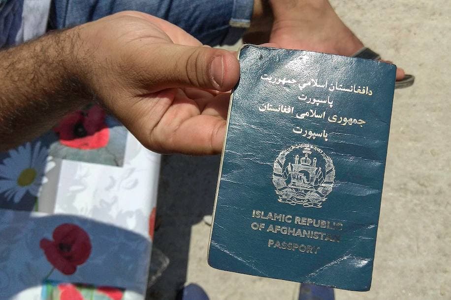 وزارت خارجه طالبان: به زودی سفارت های افغانستان در سایر کشورها، توزیع پاسپورت را آغاز خواهند کرد - خبرگزاری افغان ایرکا