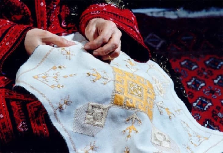 نمایشگاه صنایع دستی زنان هراتی  - خبرگزاری افغان ایرکا