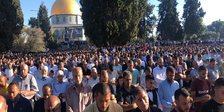 نماز عید قربان در قدس؛ حضور هزاران نمازگزار، حمله صهیونیست ها و واکنش حماس - خبرگزاری افغان ایرکا