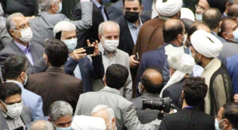 عکس های یادگاری و سلفی نمایندگان مجلس ایران با رییس جمهور افغانستان - تصویر دوم خبر