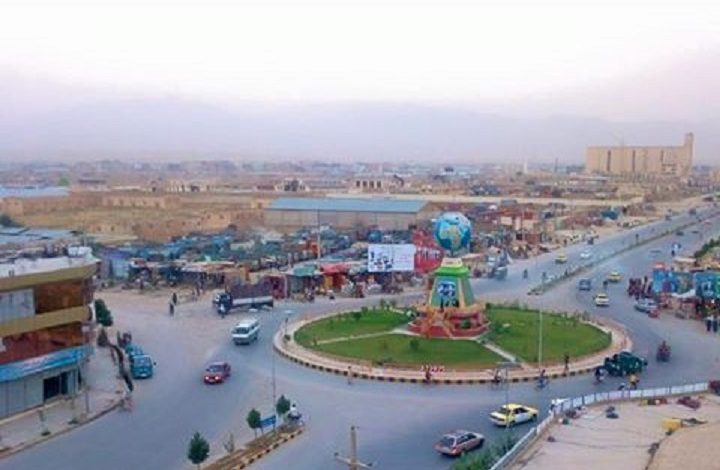 گروه فنی ازبکستان برای آماده سازی میدان هوایی بلخ - خبرگزاری افغان ایرکا