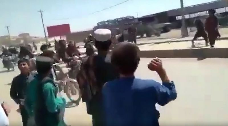 طالبان «وارد شهر قلعه نو» مرکز ولایت بادغیس شدند؛ درگیری ها ادامه دارد  - تصویر دوم خبر