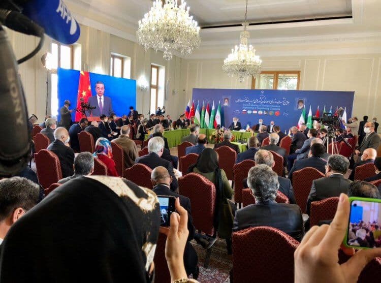 لاوروف: گروه های تروریستی در افغانستان از خارج هدایت می شوند - تصویر دوم خبر