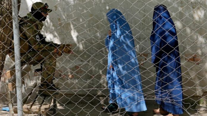 طالبان: زنان با رعایت حجاب می توانند در آزمون استخدام بست های صحی اشتراک کنند - خبرگزاری افغان ایرکا