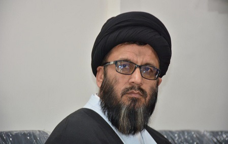 حسینی مزاری: ملت بزرگ ایران بی ادبی یک مشت عناصر خود فروخته را از ناحیه مردم افغانستان ندانند