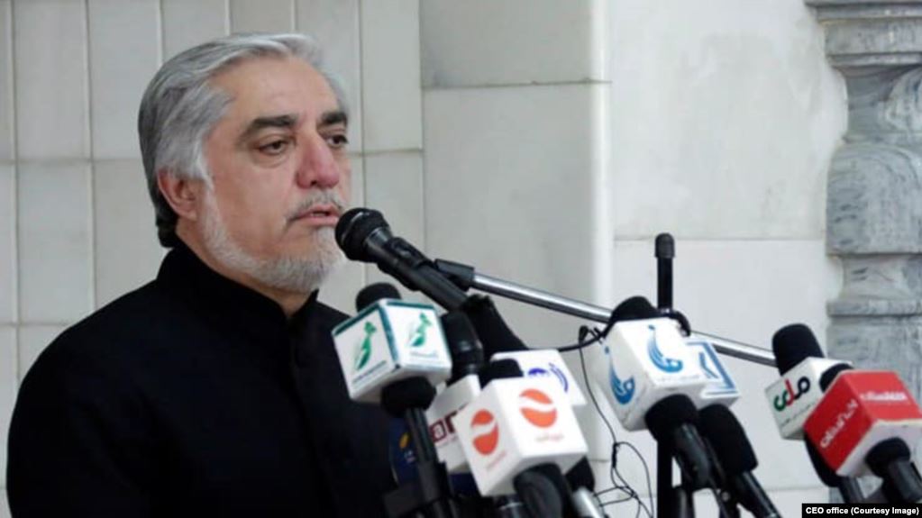 انتقاد عبدالله از شیوه برخورد نیروهای امنیتی با کاروان گشت زنی 18 سنبله - خبرگزاری افغان ایرکا