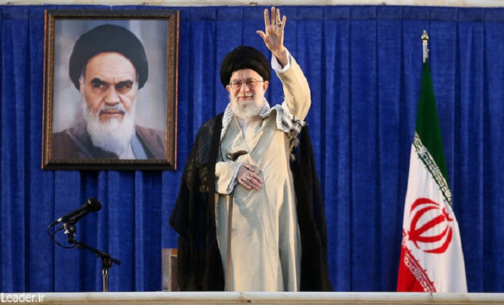 هیچ مسئله ای در جهان با جاذبه شورآفرین خمینی کبیر قابل مقایسه نیست / شرط پیشرفت این است که آمریکایی ها، نزدیک نیایند
