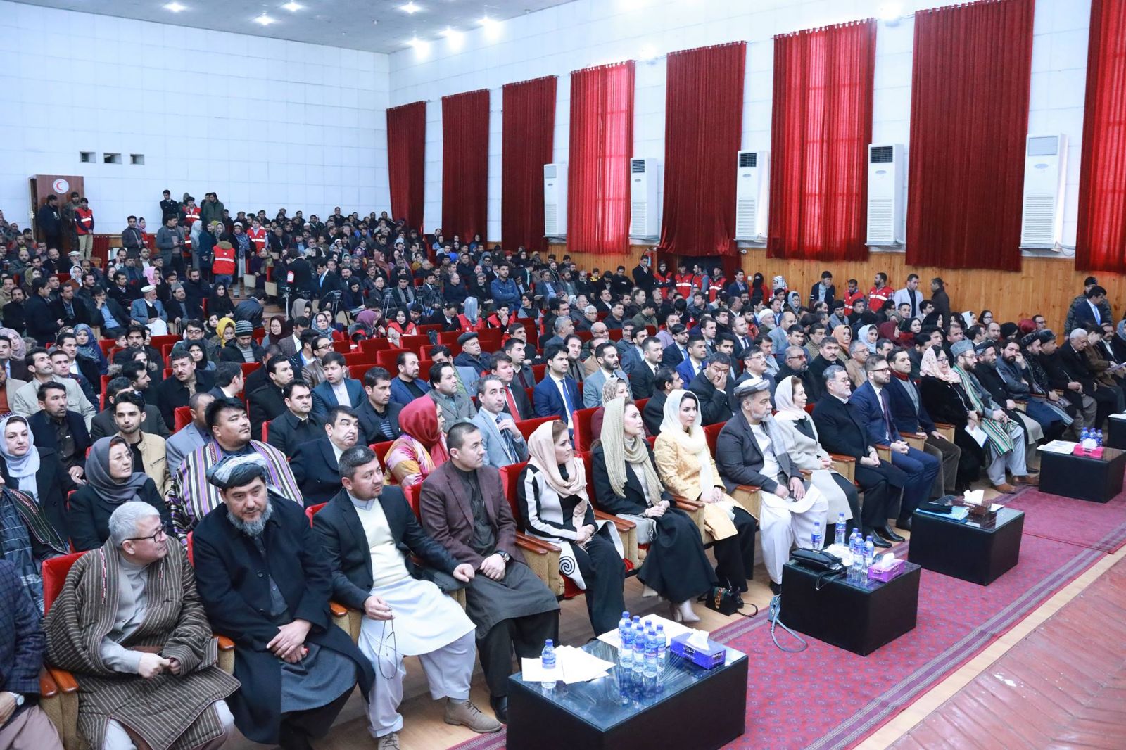 «حُسن بانو غضنفر» به عنوان سرپرست جمعیت هلال احمر افغانی(سره میاشت) تعیین شد - تصویر دوم خبر