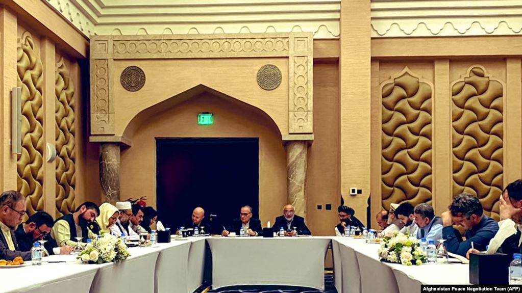 گروه های تماس دولت و طالبان دربارۀ موضوعات اختلافی بحث کرده اند؛ از حل اختلافها خبری نیست - خبرگزاری افغان ایرکا