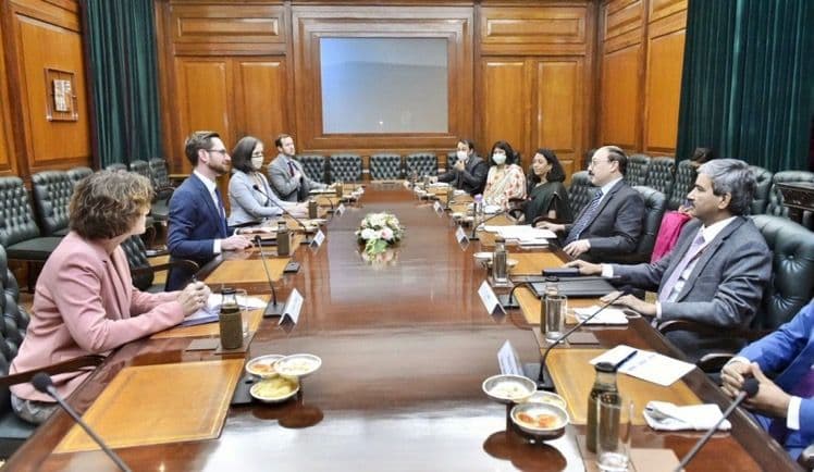  گفتگوی نماینده ویژه امریکا برای افغانستان با مقامات هندی - خبرگزاری افغان ایرکا