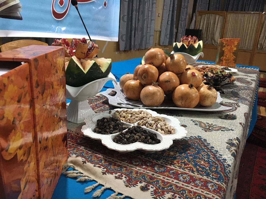 از شب چهله یا یلدا در کتاب خانه ی فردوسی از سوی قونسلگری ایران در ولایت بلخ تجلیل شد - تصویر دوم خبر
