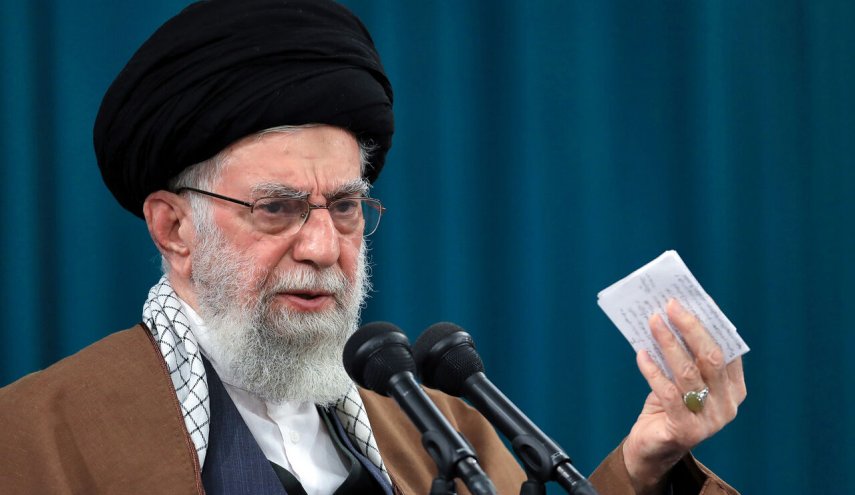 رهبر انقلاب اسلامی در خطبه های نماز عید سعید فطر: رژیم خبیث صهیونیستی تنبیه خواهد شد  - خبرگزاری افغان ایرکا
