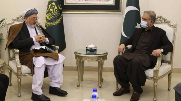خلیلی با وزیر خارجه ی پاکستان در اسلام آباد در مورد صلح افغانستان گفت وگو کرد - خبرگزاری افغان ایرکا