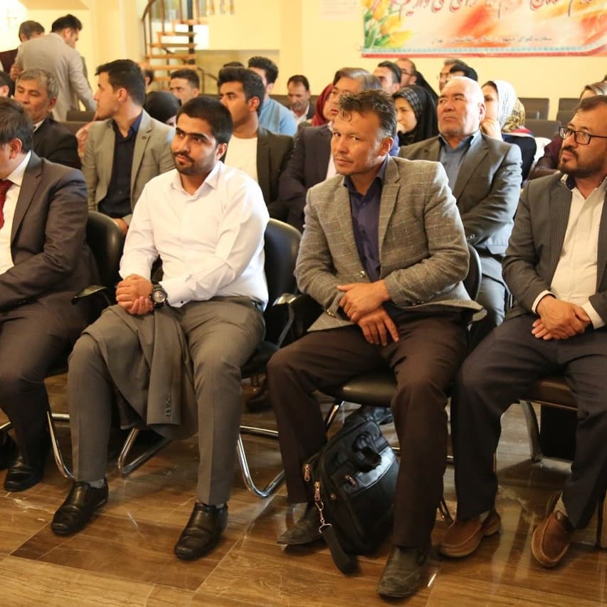 برگزاری انتخابات نمایندگان اقشار مختلف مهاجرین افغانستانی در تهران برای اشتراک در لویه جرگه مشورتی صلح - تصویر سوم خبر