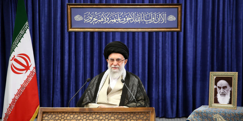 امام خامنه ای: راز ماندگاری نظامِ امام خمینی، همراهی دو کلمه جمهوری و اسلامی است - خبرگزاری افغان ایرکا