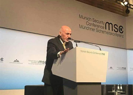 رییس جمهور غنی: افغانستان با 20 گروه تروریستی در حال مبارزه است - خبرگزاری افغان ایرکا