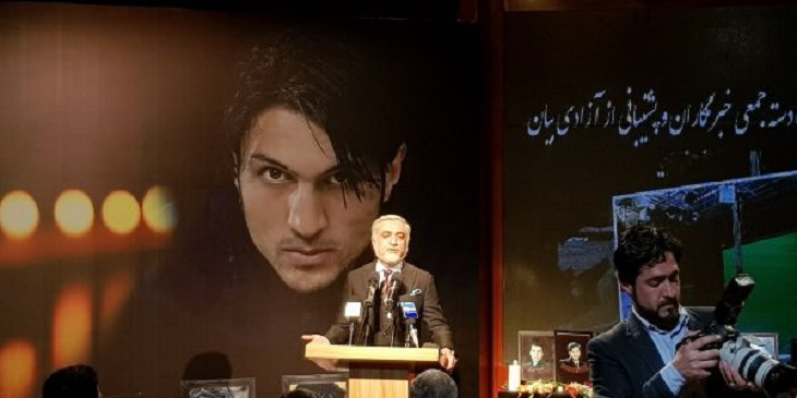عبدالله: آینده ی صلح به نشست رودررو بین حکومت و طالبان تعلق می گیرد /معاش نمی گیرم که صبح تا شام از آمرین خود تعریف کنیم