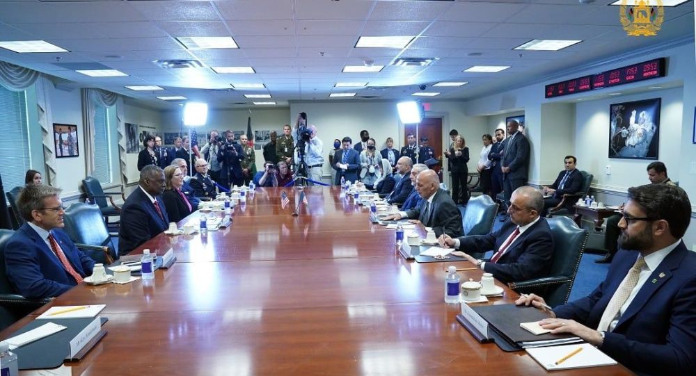 دیدار رئیس جمهور غنی و داکتر عبدالله با وزیر دفاع امریکا - خبرگزاری افغان ایرکا