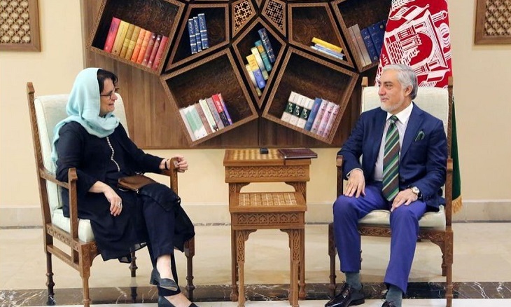 دیدار عبدالله عبدالله با فرستاده ویژه سازمان ملل متحد برای افغانستان - خبرگزاری افغان ایرکا