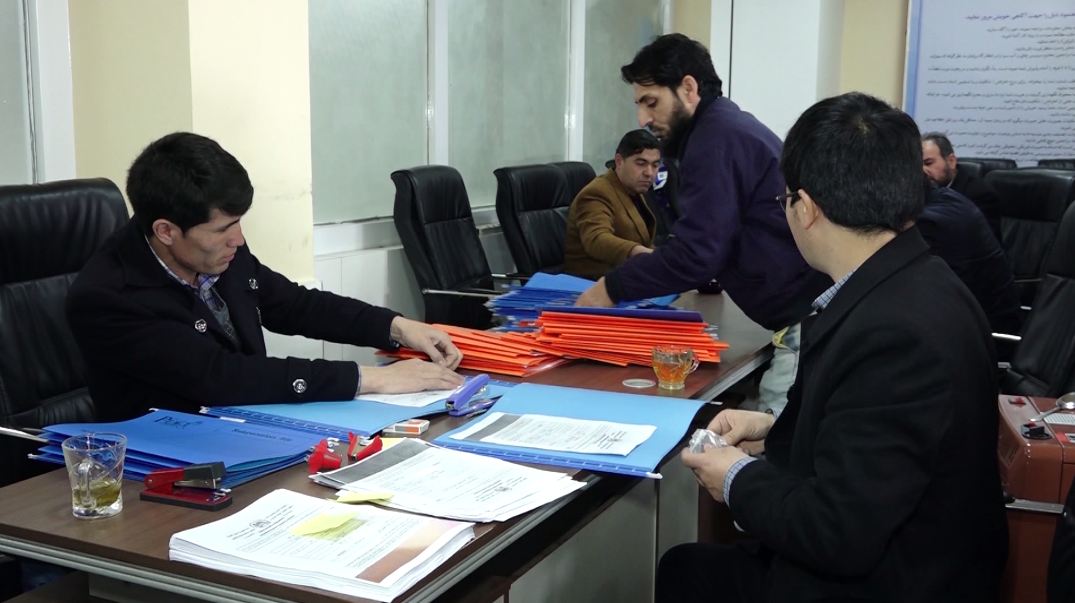 کمیسیون شکایات تاهنوز دربارۀ 300هزار رأی جنجالی تصمیم نگرفته  است  - خبرگزاری افغان ایرکا