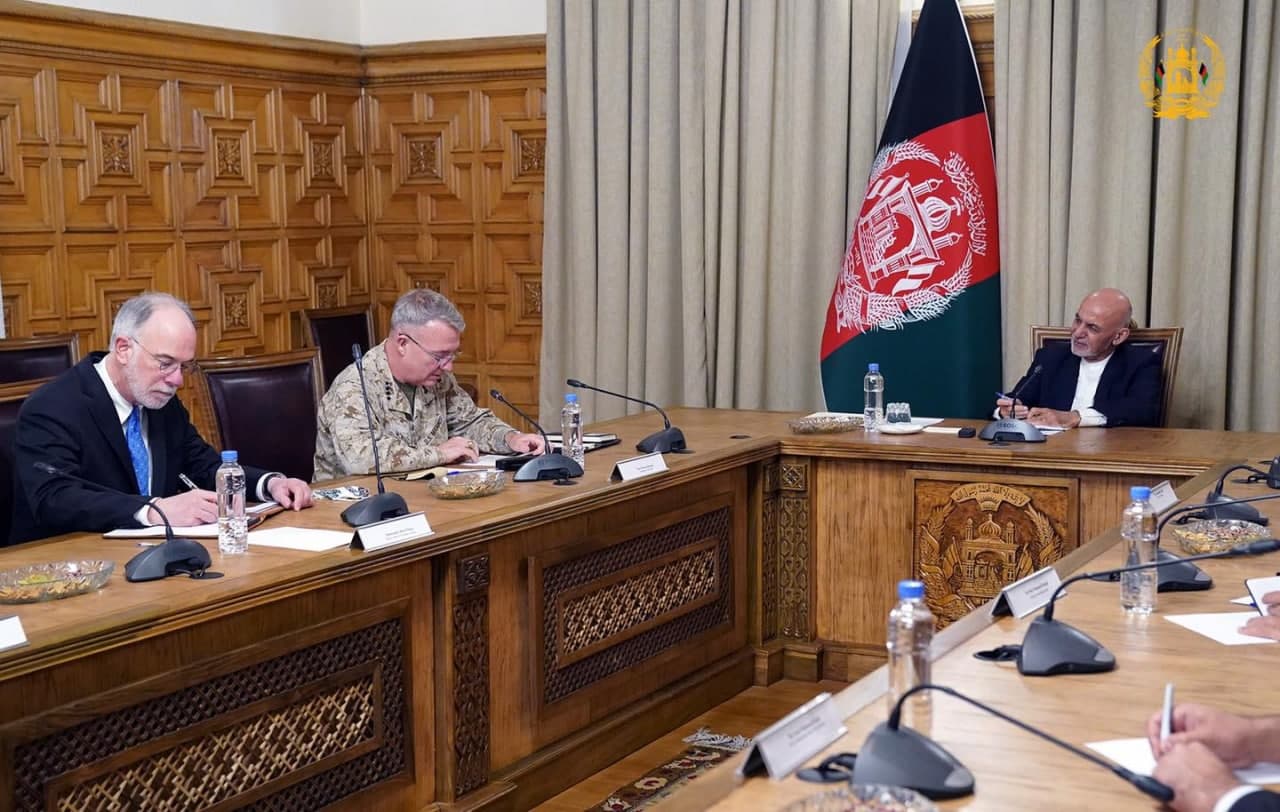 جنرال مک کینزی دستورات لازم را به غنی ابلاغ کرد - خبرگزاری افغان ایرکا