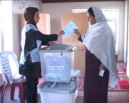 هشدار کمیسیون مستقل انتخابات به سرنوشت نامعلوم انتخابات پارلمانی و شوراها - خبرگزاری افغان ایرکا