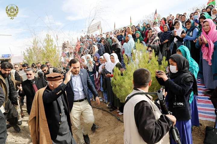 هزاره ها و بازی خوردن به یک  چاکلیت - خبرگزاری افغان ایرکا