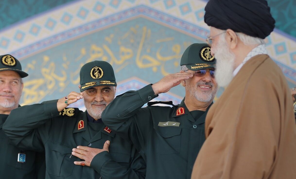 امام خامنه ای:  انتقام سختی در انتظار جنایتکاران است/ سه روز عزای عمومی در ایران اعلام شد