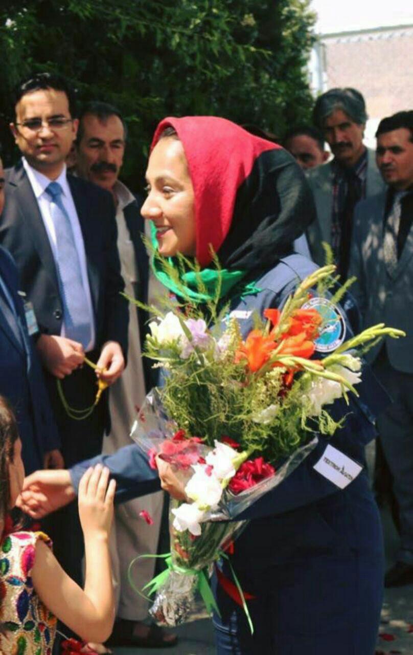 ملکه آسمان افغانستان شایسته واعظ در ادامه سفرش به دور جهان به کابل رسید  - تصویر دوم خبر