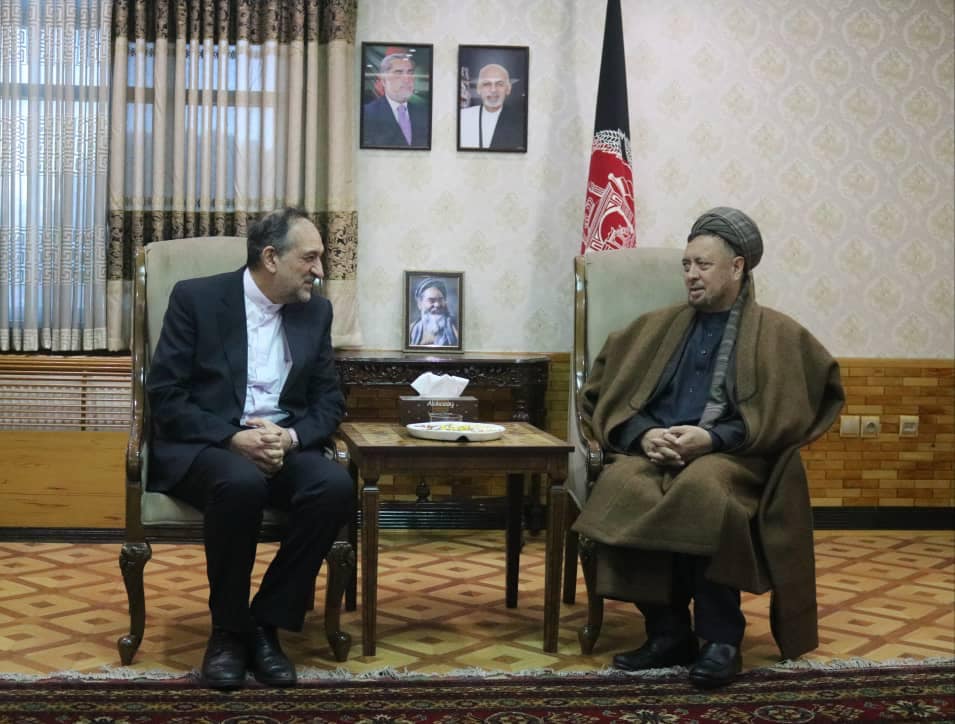 ملاقات سفیر فوق العاده جمهوری اسلامی ایران با استاد محقق - خبرگزاری افغان ایرکا