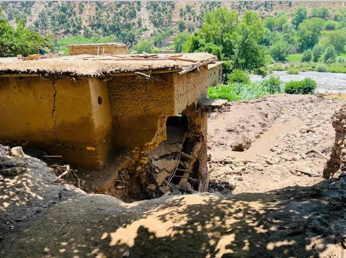 فروریختن سقف خانه در جلال آباد؛ پنج عضو یک خانواده جان باختند
